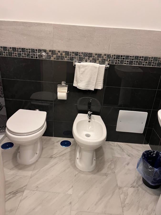 Hotel Porta A Porta Νάπολη Εξωτερικό φωτογραφία